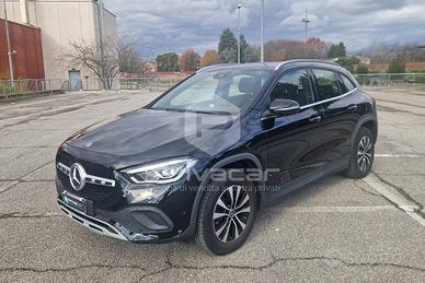 MERCEDES GLA 200 d Automatic Sport