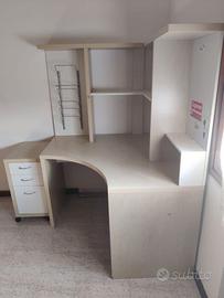 Scrivania IKEA completa di cassettiera Mikael