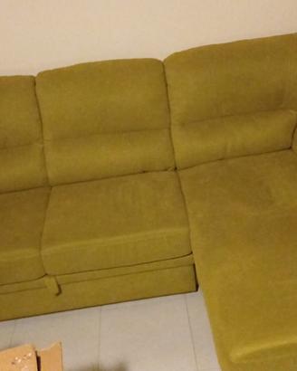 Divano angolare con carrello funzione Letto
