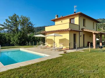 Villa con piscina esclusiva