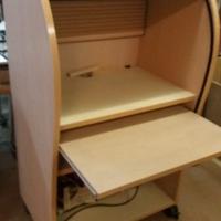 mobiletto porta  compiuter