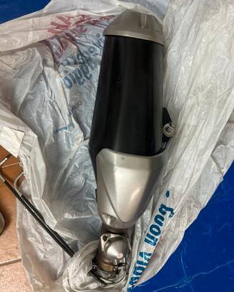 Scarico originale yamaha fz1