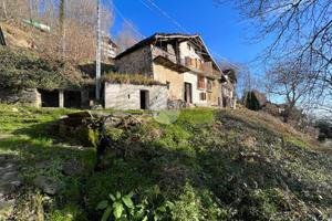 CASA SEMINDIPENDENTE A MONASTERO DI LANZO