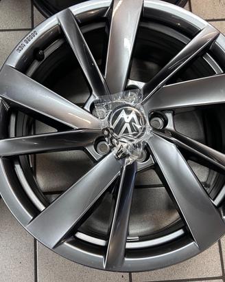 Cerchi in lega 17 originali vw T-roc Golf Touran