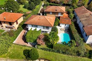 Villa a Sesto Calende