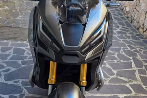 Honda X-ADV 750 Gravel. 9200 senza Optional.  
