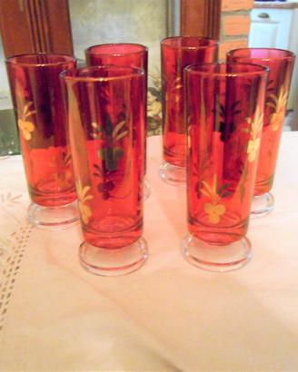 Bicchieri rossi decoro oro
