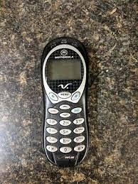 Motorola 120C Cell Phone
