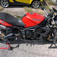 Triumph street triple R 675