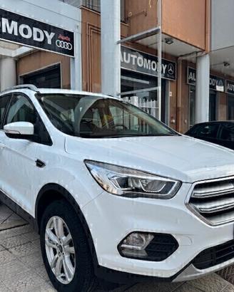 Ford Kuga 2.0 TDCI 150 CV S&S 4WD Powershift TITAN