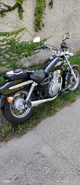 Suzuki Marauder 250