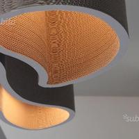 Lampada in cartone ondulato