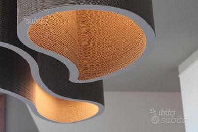 Lampada in cartone ondulato