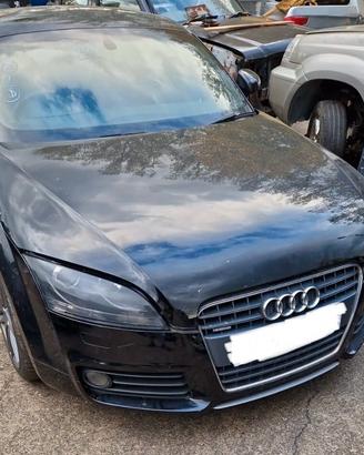 Audi TT 8j 2.0 tfsi S Line quattro per ricambi (2a