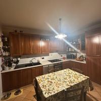 Cucina completa in legno