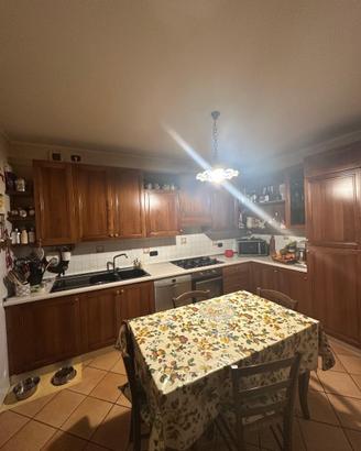 Cucina completa in legno
