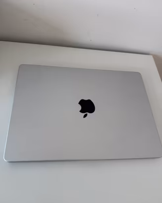 Apple MacBook Pro 14 M2