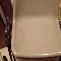 14 sedie con scrittoi 