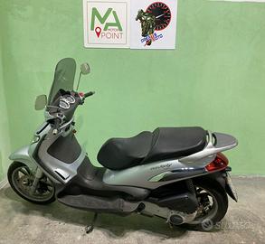 Piaggio Beverly 250