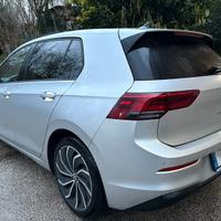Golf serie 8 2.0 tdi 150 cv DSG