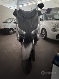 Xmax 400