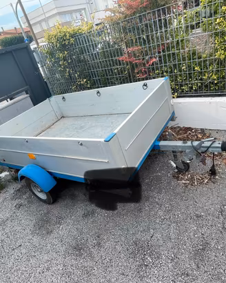 Carrello rimorchio auto