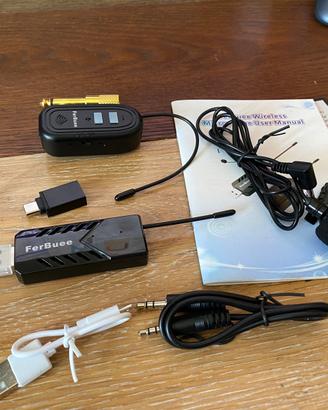 Microfono con archetto e attacco USB e lavallier