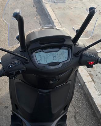 Beverly 400 S NERO SPORT