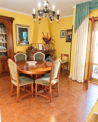 5 LOCALI A OLEVANO ROMANO