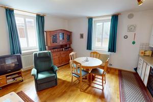 Bilocale sulla piazza del paese a Vervò (Trento)