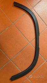 Parafanghino arco ruota ant sinistro Defender