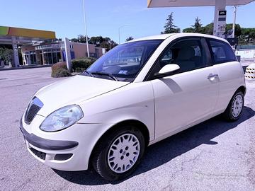 Lancia Ypsilon 1.2 benzina Ok neopatentati