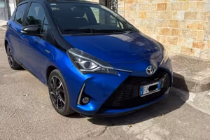 Toyota Yaris Ibrida 2017