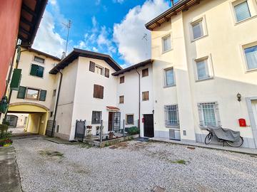 Casetta bicamere in centro