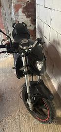 Moto Benelli 125