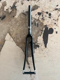 Forcella in carbonio Columbus Muscle 1” 1/8