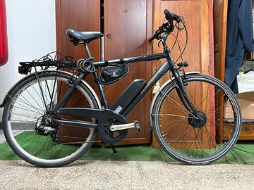 Bicicletta elettrica da strada cambio shimano