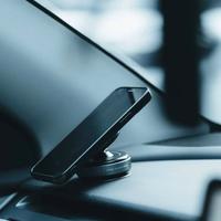 Supporto magnetico per telefono auto