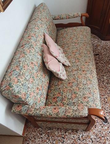 Divano letto con poltrone