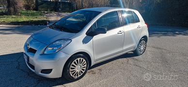 Daihatsu charade(Toyota yaris) 1.3 