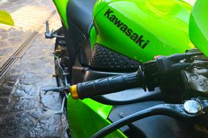 Kawasaki zx-6r  ninja 636 2005 TRATTABILE