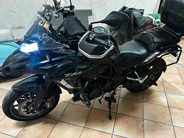 Benelli trk