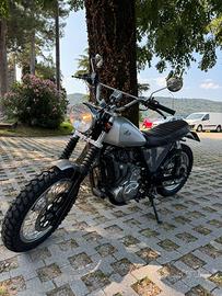 Suzuki DR 650 scrambler