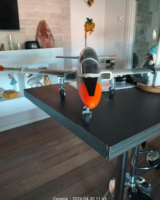 aereo mb 339 RC 