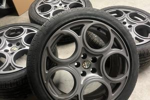 Cerchi 17 ORIGINALI ALFA ROMEO GTA