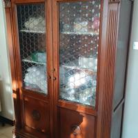Arredamento antiquariato vetrina scrivania ecc