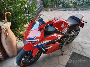 Honda CBR 650 r