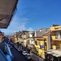 4 LOCALI A GIARDINI NAXOS