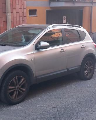Nissan qashqai 1.5 2011