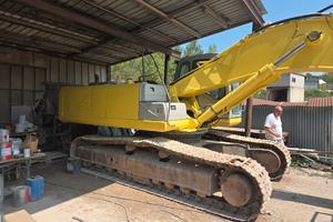 new holland e385b 